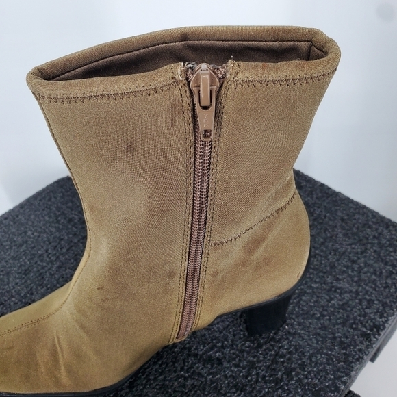 Apostrophe Womens Naomi Ankle Boot Heels Size 7M Beige Fabric Pointed Toe Shoes - Picture 2 of 14